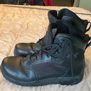 Under Armour Men's Black Leather Boots